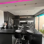 Apartamento Tres Beau Duplex Avec Jacuzzi Privatif Mandelieu