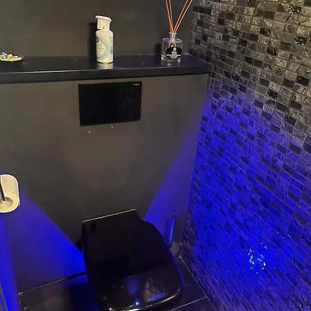 Tres Beau Duplex Avec Jacuzzi Privatif Мандельё-ла-Напуль