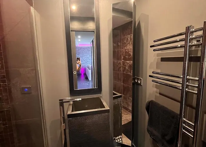 Tres Beau Duplex Avec Jacuzzi Privatif * Mandelieu